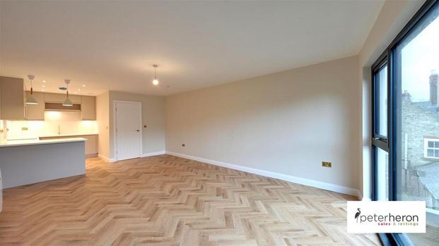 2 bedroom terraced house to rent - Photo 1