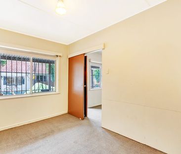 The Location! - Photo 3