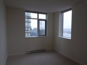 $2300/ 2br – 1189ft2 – Spacious Riverview 2 Bed+Den+2 Bath condo @ NewWest Skytrain Station (New Westminster) - Photo 3