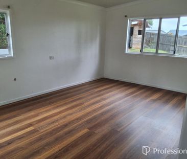 Spacious Family Home Located In The Heart of Gympie - Photo 2