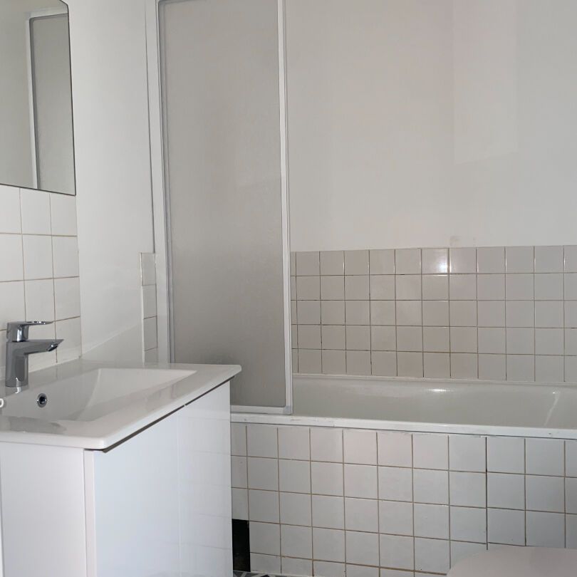 Location appartement 2 pièces, 24.34m², Saint-Cyr-l'École - Photo 1