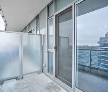 9471 Yonge St #LPH01 - Photo 2