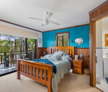 TOP OF THE TREE TOPS HOME WITH LAKE VIEWS - Photo 6