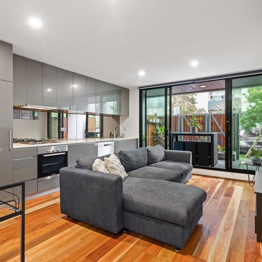 2/88 Dow Street, Port Melbourne VIC 3207 - Apartment For Rent | Domain - Photo 1