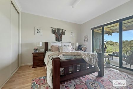 Spectacular Views only minutes from town - Photo 3