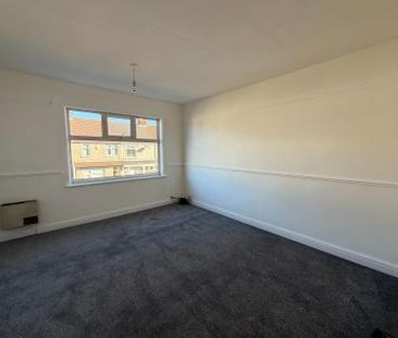 2 bedroom Terraced House To Let - Photo 3