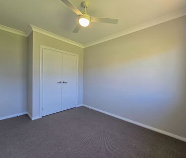 Brand New Granny Flat Living in the Figtree Hill Estate - Photo 1