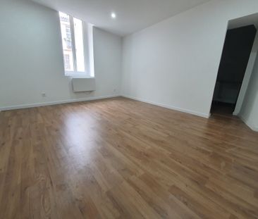 Location Appartement 3 pièces 48m² AUBAGNE 13400 - Photo 2