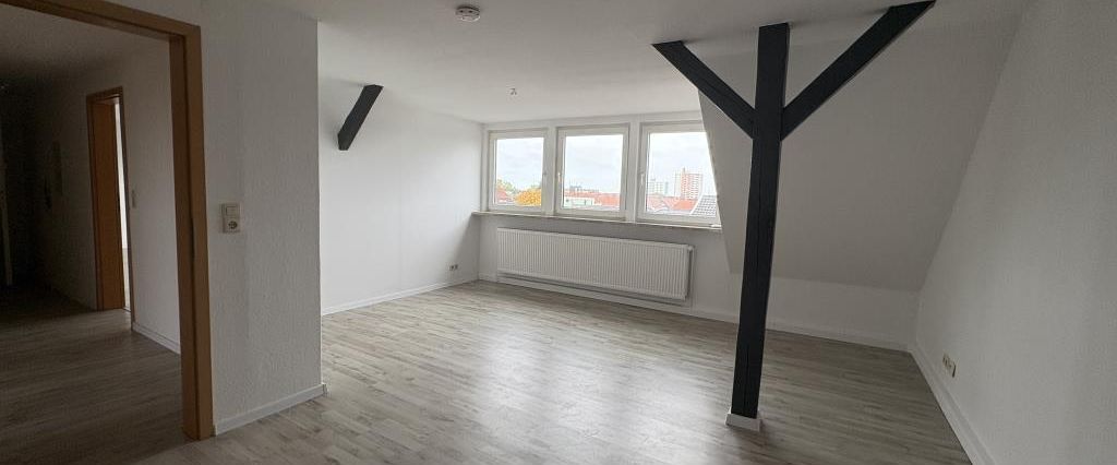 Gemütliche Dachgeschosswohnung in Bremerhaven - Foto 1