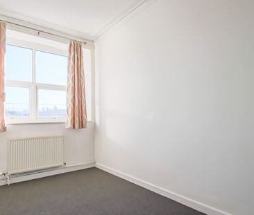 2 bedroom Flat for rent - Photo 1