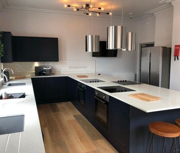 16 bedroom flat to rent - Photo 5