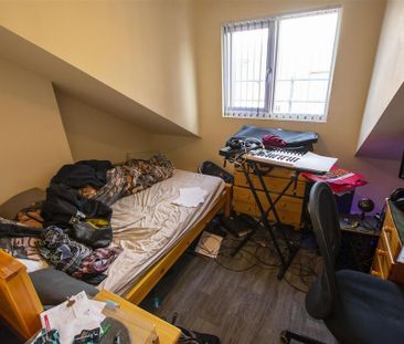 6 bedroom house to rent - Photo 3