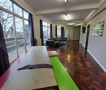 Room in a Shared House, Montgomery House, M16 - Photo 5