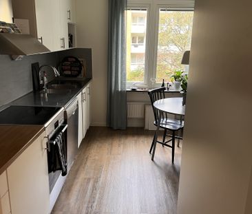 Västergatan, Göteborg - Photo 3