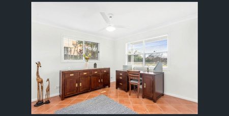 Generous 5-Bedroom House in Tarragindi, Pool and Garden Maintenance Included. - Photo 3