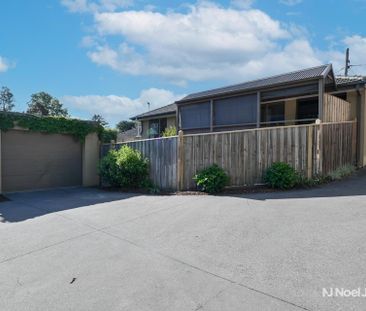 7 MacMillan Street, MOOROOLBARK - Photo 2