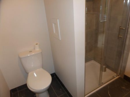 2 bedroom flat to rent - Photo 3