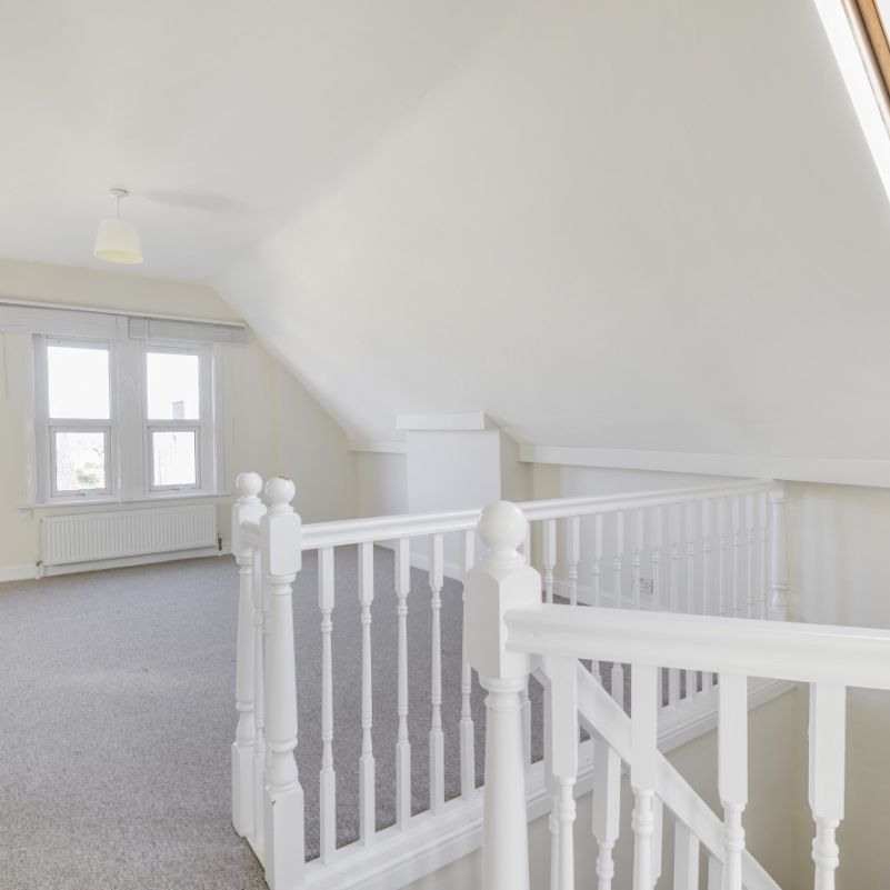 Holly Park Road, London, N11 - Photo 1