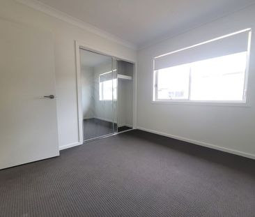 LUXURIOUS FAMILY HOME FOR LEASE - Photo 3