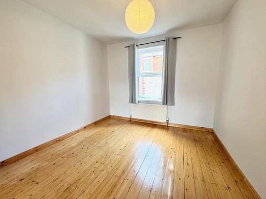 9 Aigburth Park, Belfast, BT4 1PQ - Photo 1