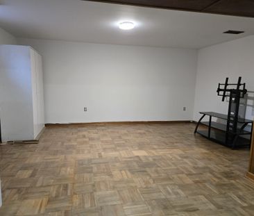 For Lease - 37 Cameo Crescent Unit# Bsmt, Toronto, Ontario - Photo 3