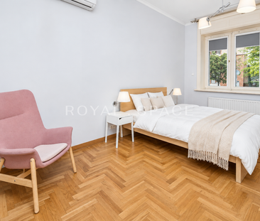 Kraków, Śródmieście, Stare Miasto, ul. Józefa Sarego - Photo 2