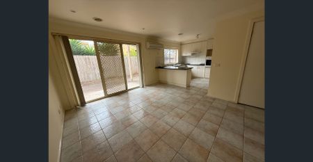 Sought after location! - Photo 2