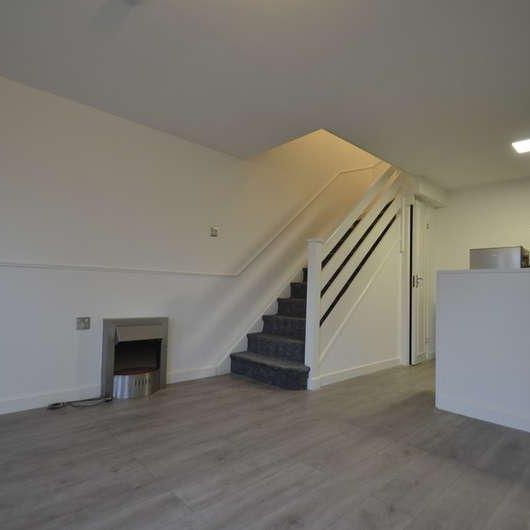 Shellfield Close, Staines-upon-thames, TW19 - Photo 1