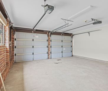 Immaculately Presented Family Home in Prime Glenwood Location! - Photo 5