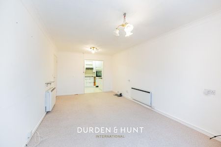 High Road, South Woodford - Photo 2