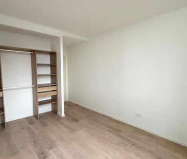 Location Appartement 3 pièces 55m² MONTELIMAR 26200 - Photo 2