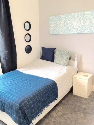 5 bedroom house share to rent - Photo 3