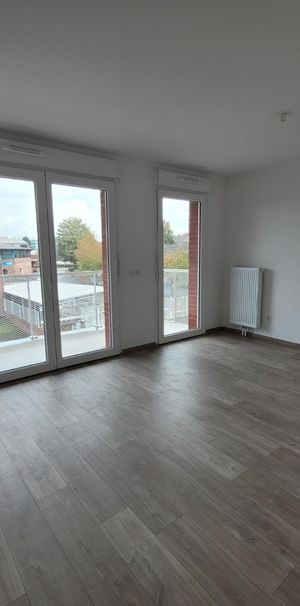 Location Appartement 1 pièce 28m² VALENCIENNES 59300 - Photo 1
