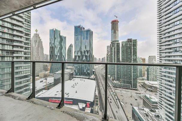 For Lease - 55 Bremner Boulevard Unit# 3007, Toronto, Ontario - Photo 1