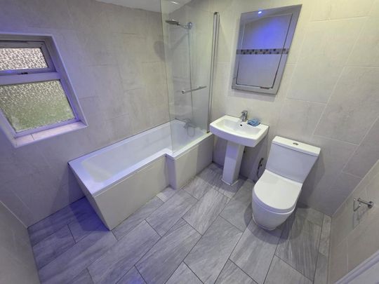 3 bedroom terraced house to rent - Photo 1