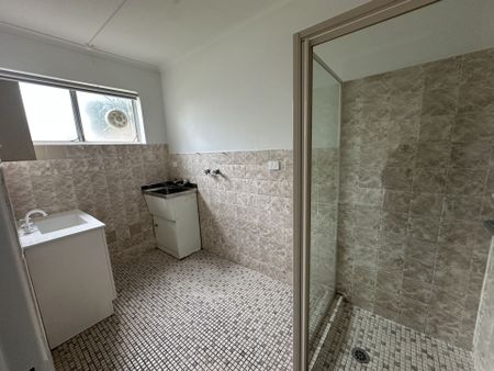 Wake up to sea views every morning! - Photo 2