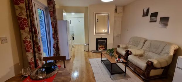 Saint Joseph's Avenue, Dublin - Photo 1