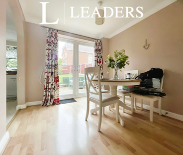 3 bedroom detached house to rent - Photo 2