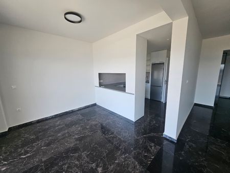 Διαμέρισμα για ενοικίαση Φλοίσβος (Παλαιό Φάληρο) - Photo 4