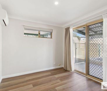 MODERN 4 BEDROOM HOME WITH SPACIOUS LIVING & OUTDOOR ENTERTAINING - Photo 4