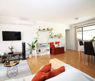 MODERN FAMILY HOME - Photo 3