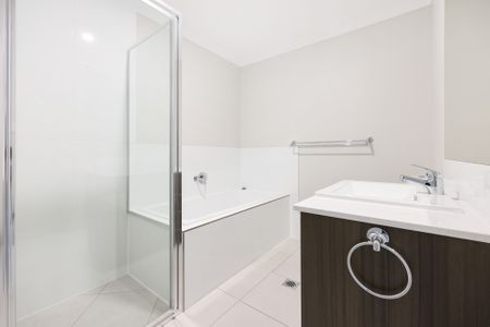 NORTH TAMWORTH - Brand New 4 Bedroom Home - Photo 4