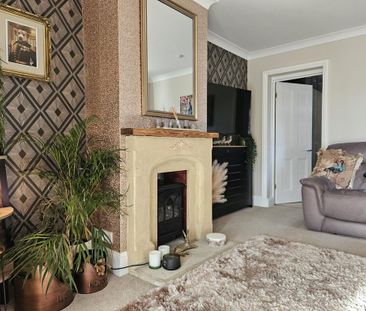 5 bedroom detached house to rent - Photo 1