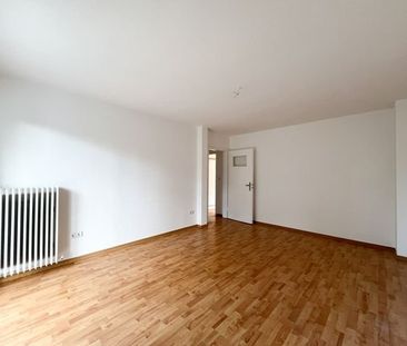 Renovierte 3-Zimmer Wohnung mit Balkon am Gutenbergplatz in Arnsberg - Foto 2