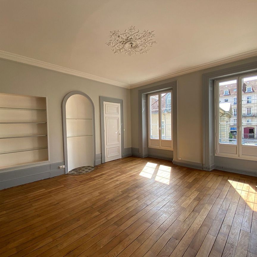 Location Appartement 4 pièces 106m² BESANCON 25000 - Photo 1