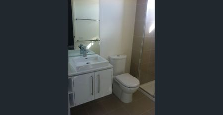 Unfurnished Luxury living, fantastic views! - Photo 5