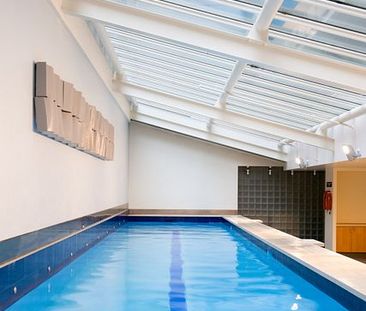 Lavishness in a Landmark * Views & Rooftop Pool* - Photo 1