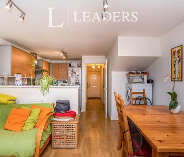 4 bedroom house to rent - Photo 1