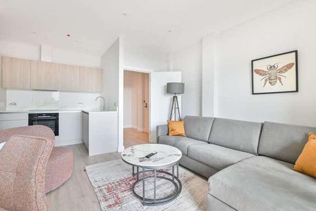 High Road, Wembley, HA0 - Photo 2