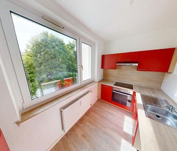 Direkt im Zentrum gelegene 2-Raum-Wohnung mit Einbauküche - Photo 4